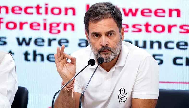पेपर लीक और छात्रों पर लाठीचार्ज के मुद्दे पर राहुल गांधी का केंद्र पर तीखा हमला: इंदिरा भवन प्रेस कॉन्फ्रेंस की 10 बड़ी बातें
