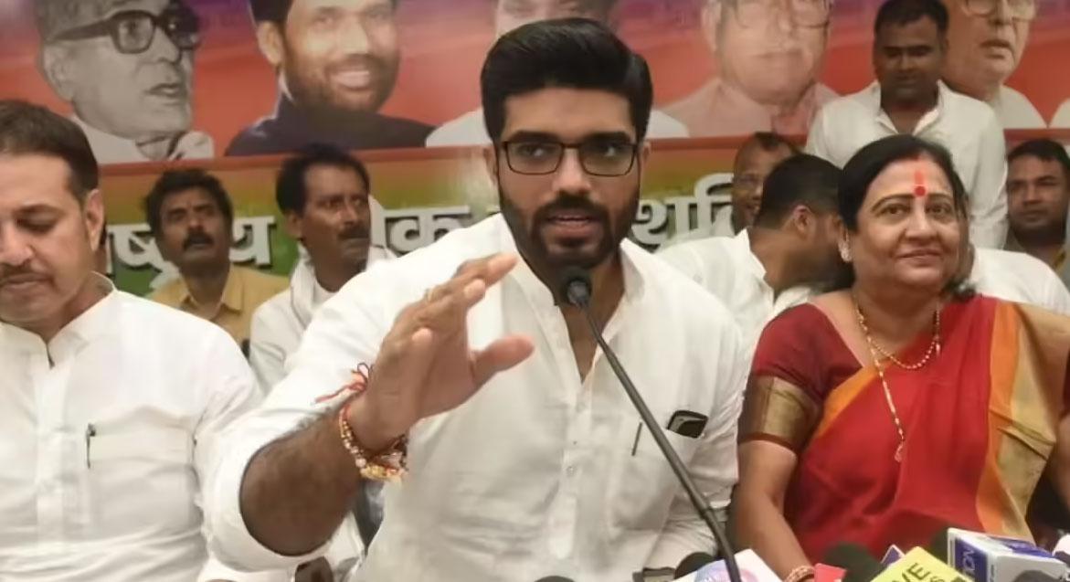 RLJP की कमान अब युवा हाथों में: प्रिंस राज नियुक्त हुए राष्ट्रीय कार्यकारी अध्यक्ष; पशुपति पारस ने किया एलान