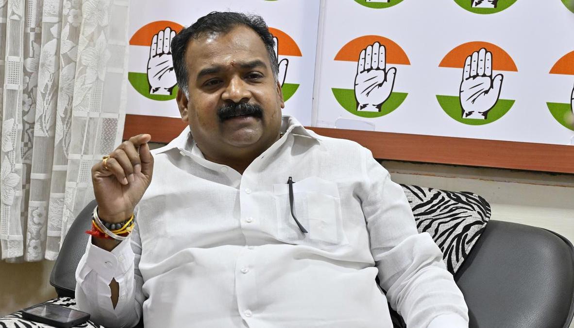 महिला आरक्षण पर संग्राम: बिल गिरने के बाद कांग्रेस सांसद ने सीट छोड़ने की पेशकश की, पीएम मोदी का विपक्ष पर तीखा हमला