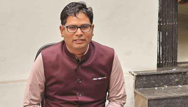 नवा रायपुर में बुलडोजर एक्शन पर बवाल: घिरे मंत्री ओपी चौधरी, कांग्रेस का आरोप— 'खुद फोन उठाकर खुद को बताया अपना ही PA'